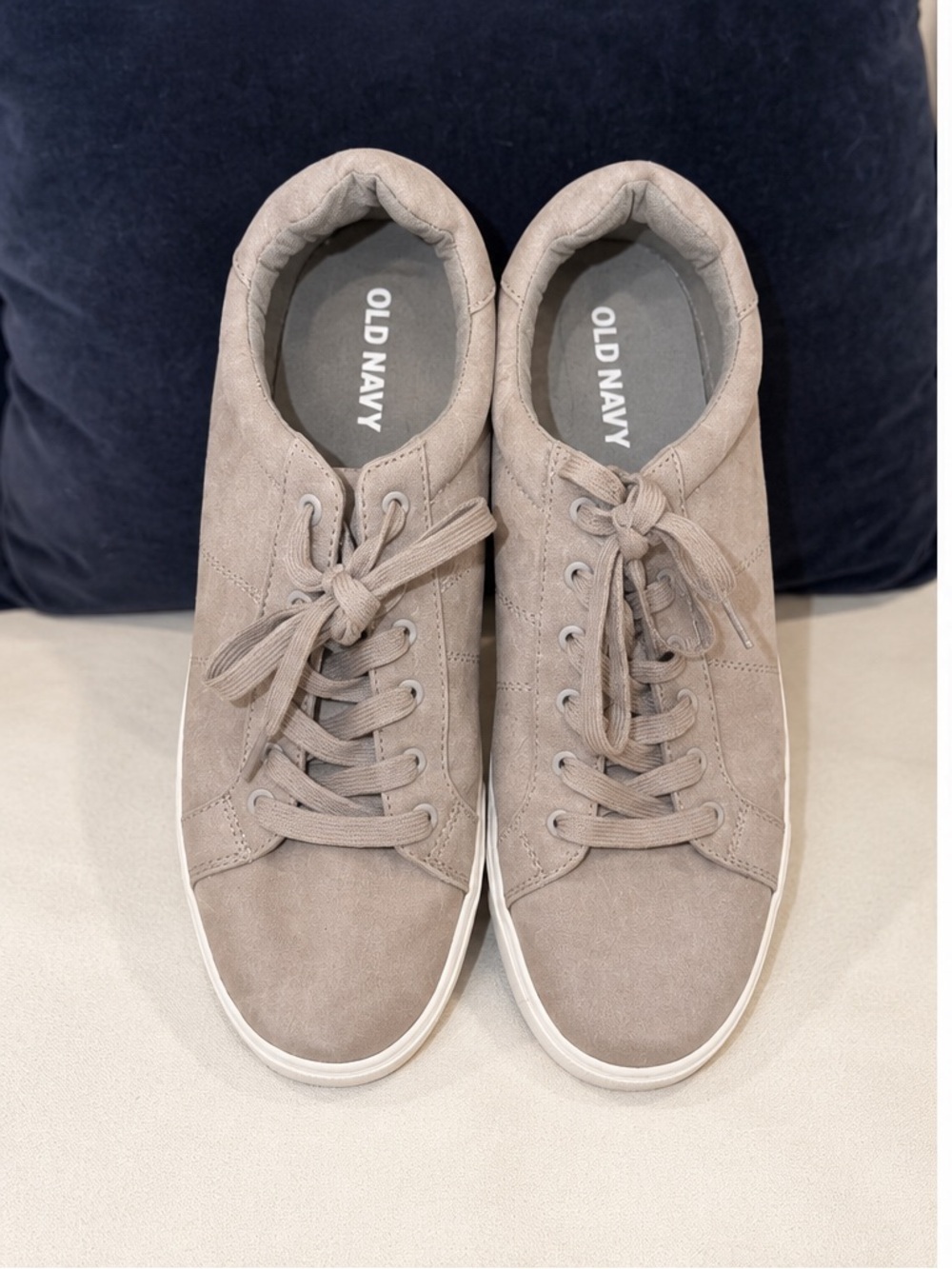 Old Navy Thunder Gray Sneakers Men’s 10 Lace Up Casual Shoes
